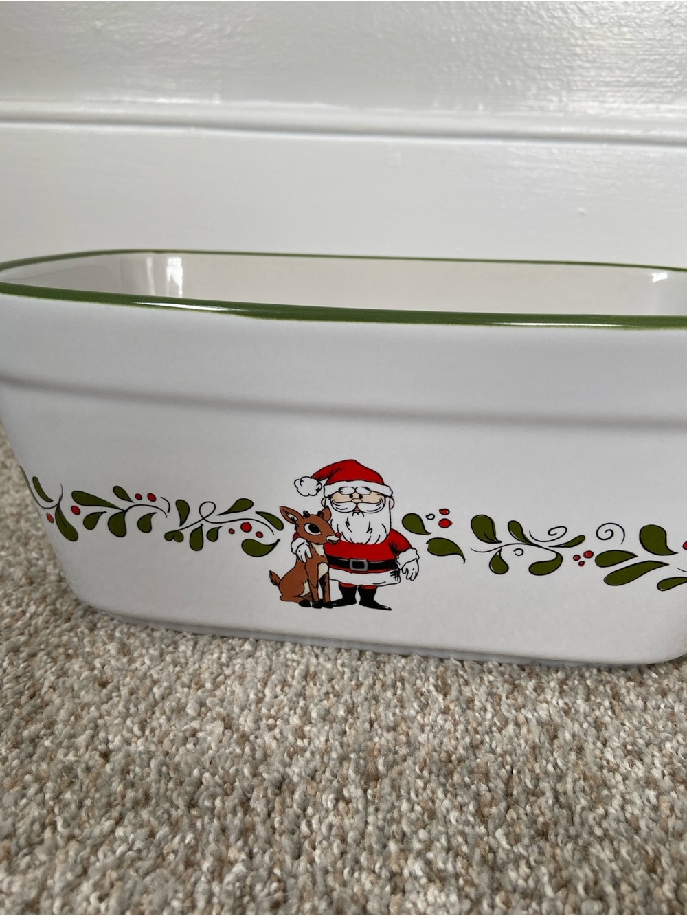 Rudolph the Red-Nosed Reindeer 9"x 5" Ceramic Baking Loaf Bread Pan - Picture 5 of 10